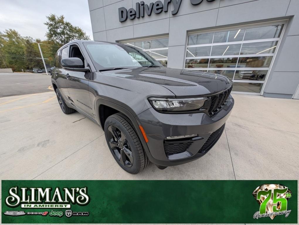 new 2025 Jeep Grand Cherokee car, priced at $50,485
