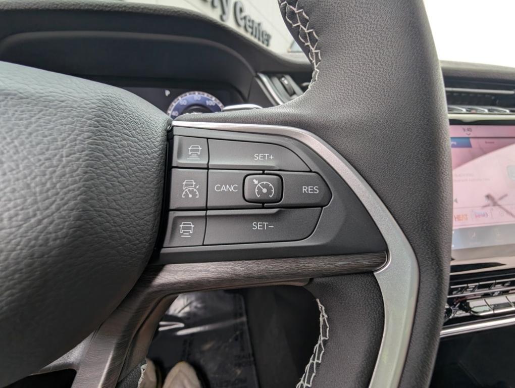 new 2025 Jeep Grand Cherokee car, priced at $50,485