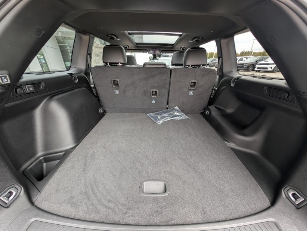 new 2025 Jeep Grand Cherokee car, priced at $50,485