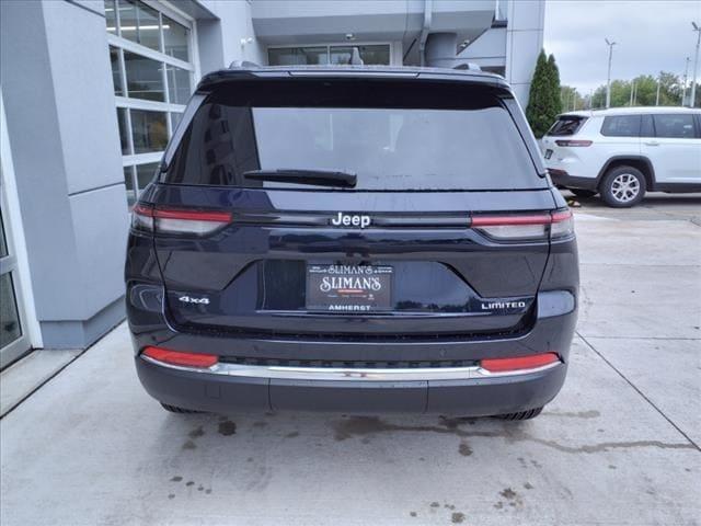 new 2025 Jeep Grand Cherokee car, priced at $45,310