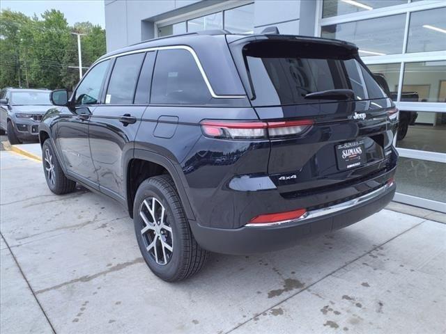 new 2025 Jeep Grand Cherokee car, priced at $45,310