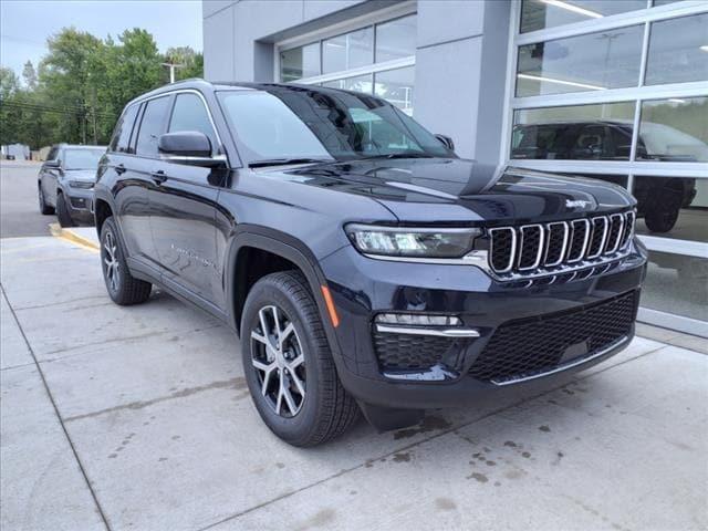 new 2025 Jeep Grand Cherokee car, priced at $45,310