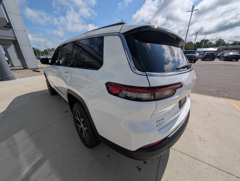 new 2025 Jeep Grand Cherokee L car, priced at $45,015
