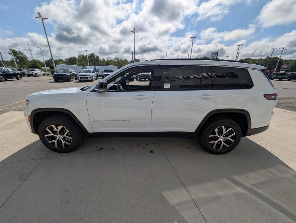 new 2025 Jeep Grand Cherokee L car, priced at $45,015