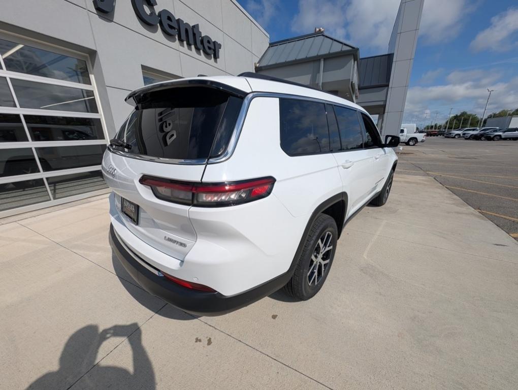 new 2025 Jeep Grand Cherokee L car, priced at $45,015