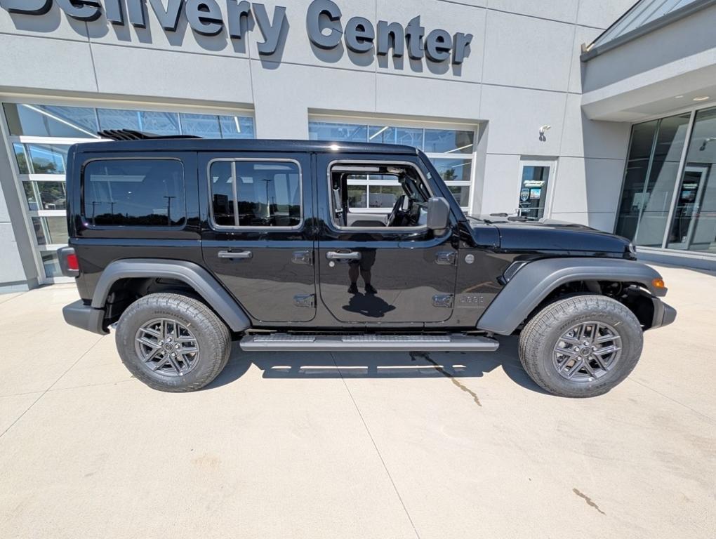 new 2025 Jeep Wrangler car, priced at $48,059
