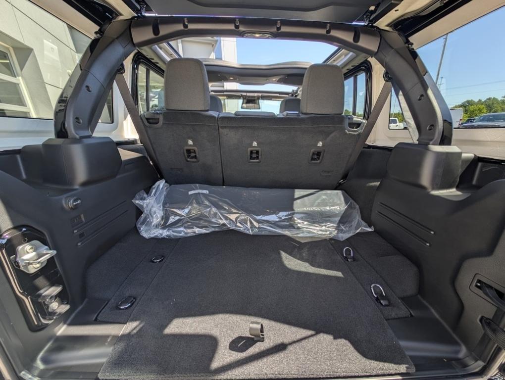 new 2025 Jeep Wrangler car, priced at $48,059