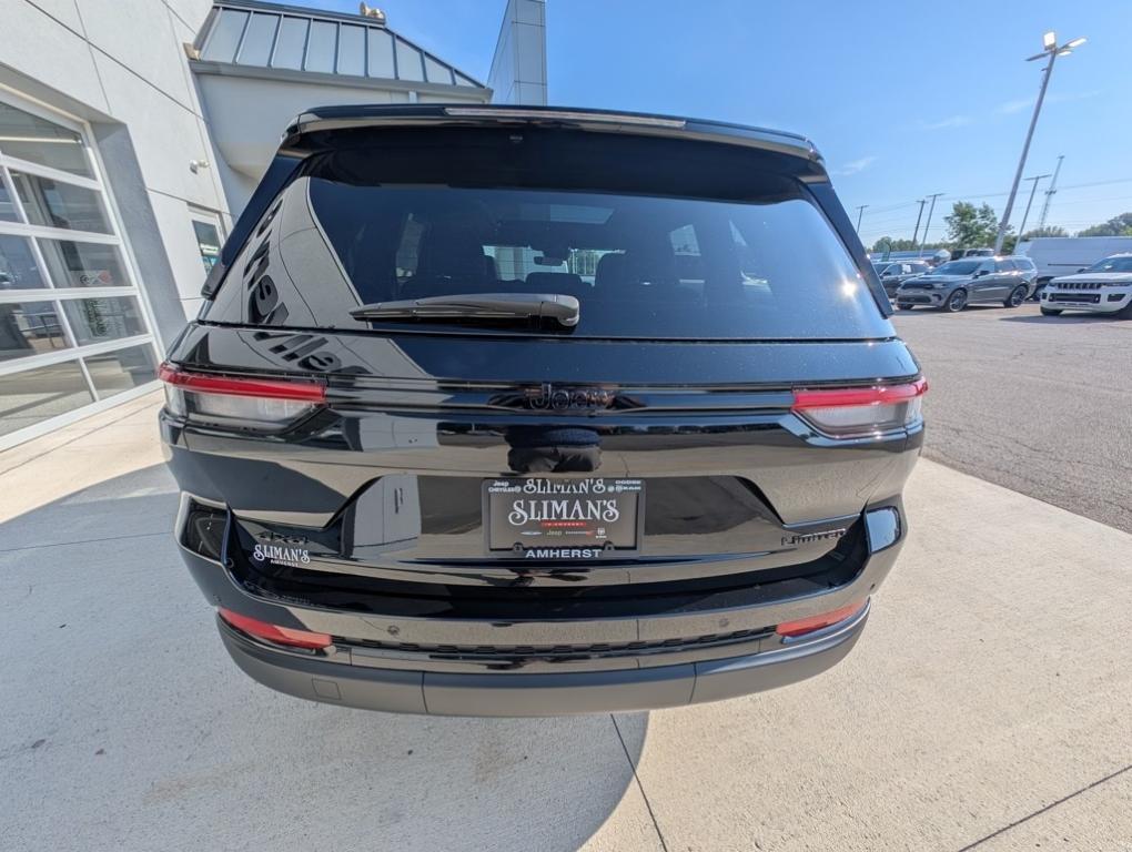 new 2025 Jeep Grand Cherokee car, priced at $48,871