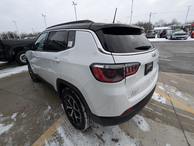 new 2025 Jeep Compass car, priced at $31,115