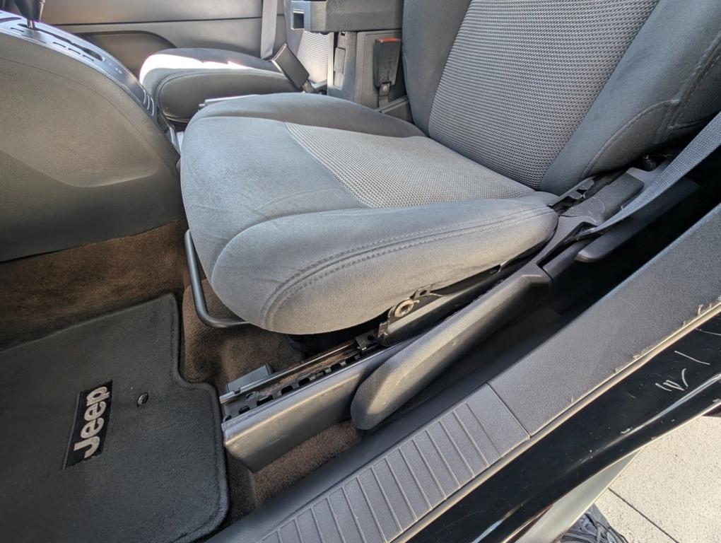 used 2015 Jeep Compass car, priced at $9,995