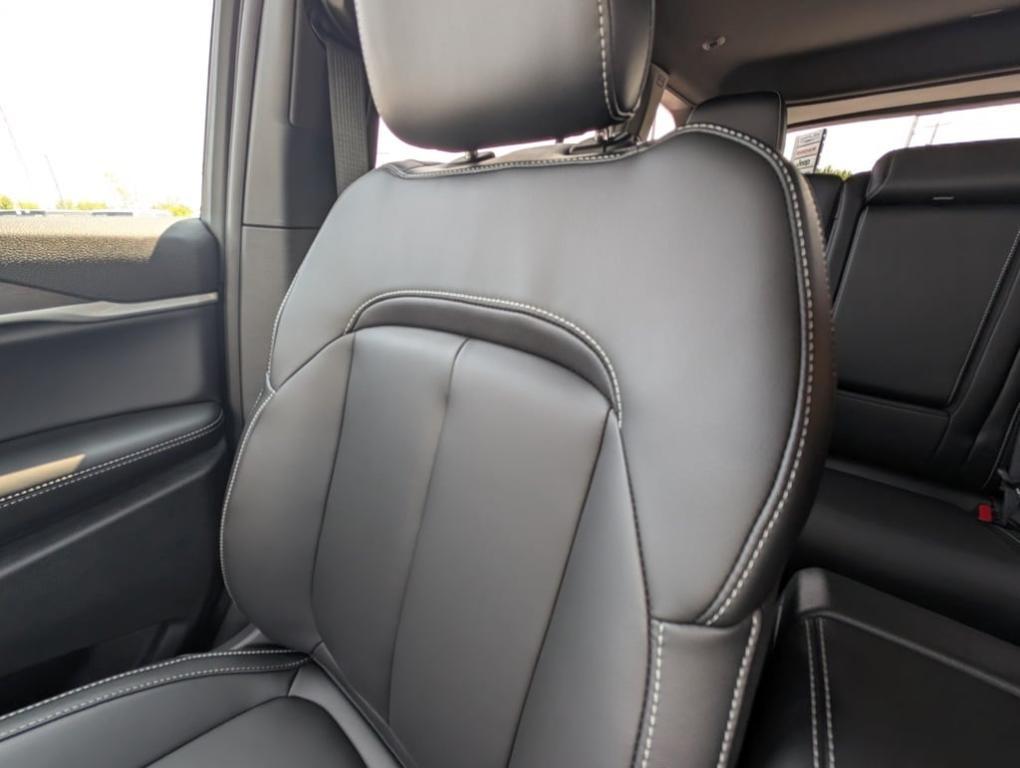 new 2025 Jeep Grand Cherokee car, priced at $45,505