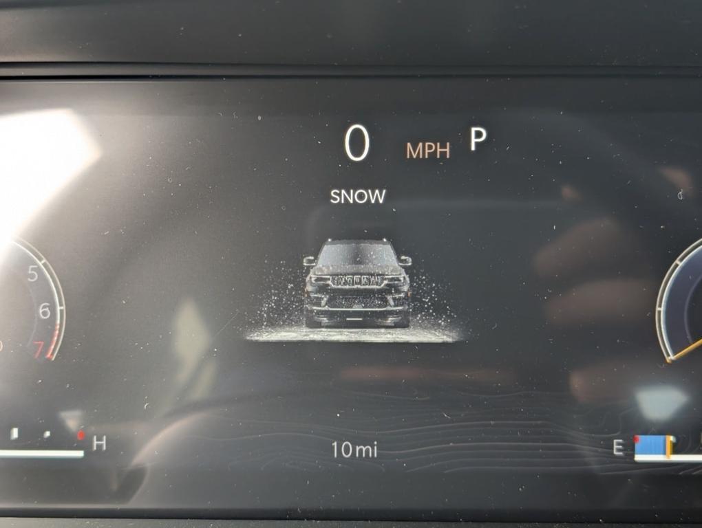 new 2025 Jeep Grand Cherokee car, priced at $46,415