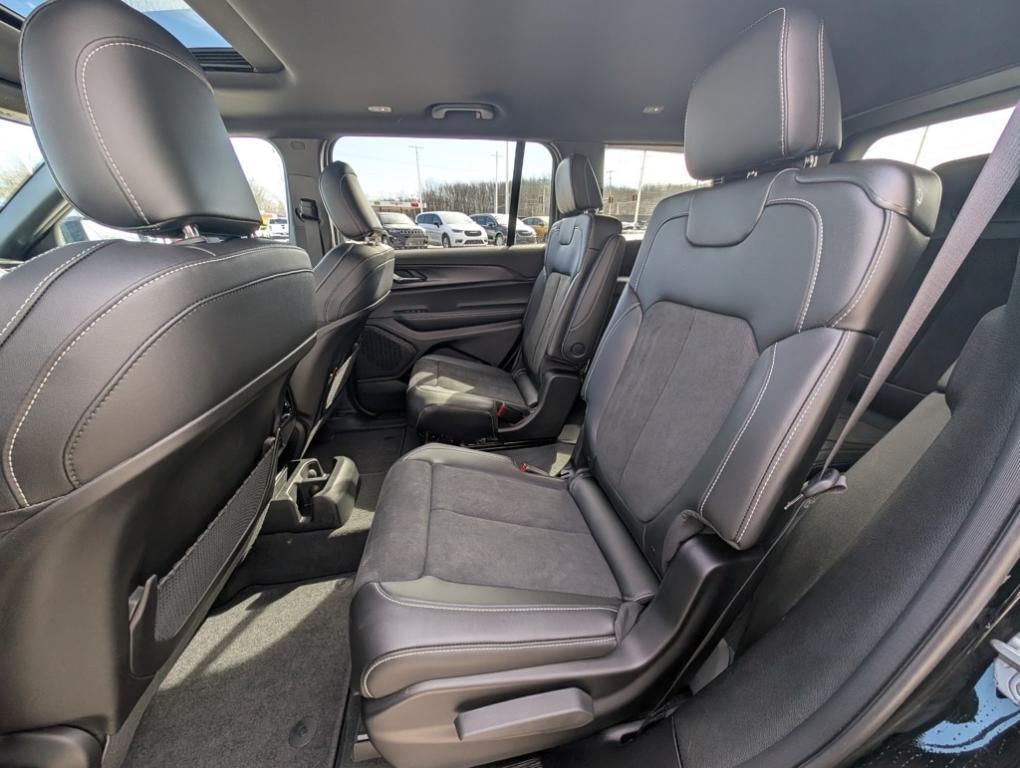 new 2025 Jeep Grand Cherokee L car, priced at $45,530