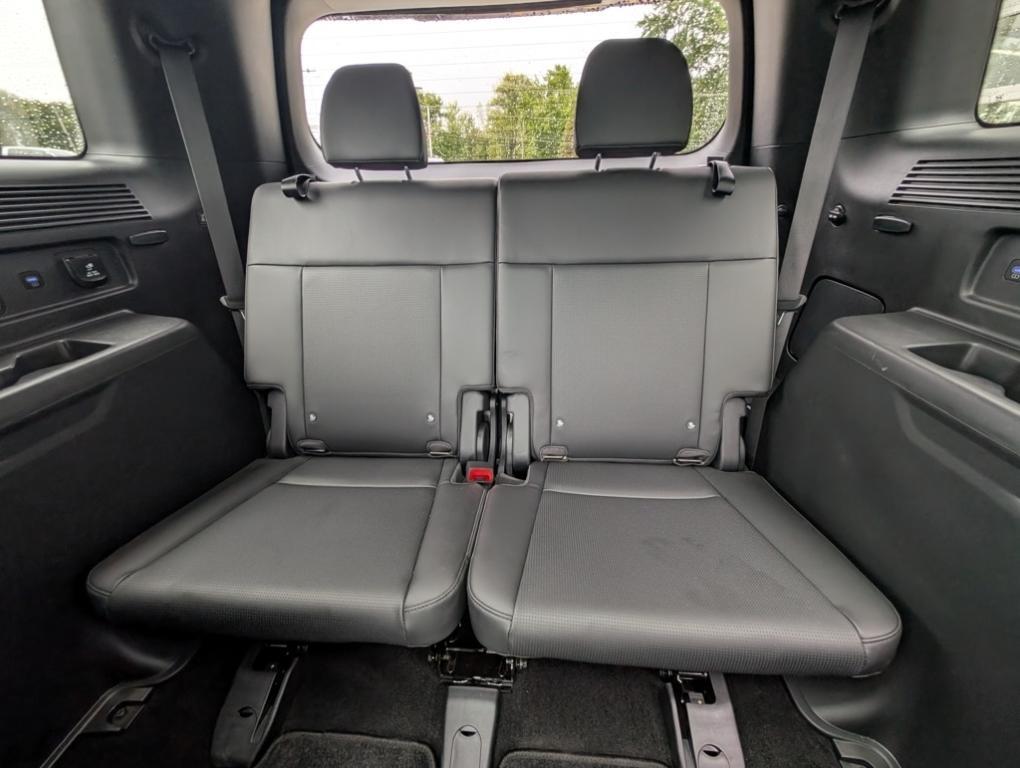 used 2025 Hyundai Santa Fe car, priced at $39,500