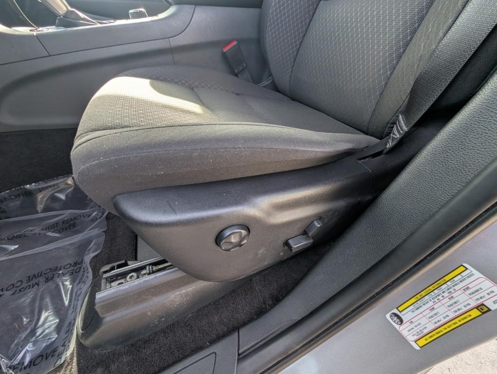 used 2018 Jeep Grand Cherokee car, priced at $17,991