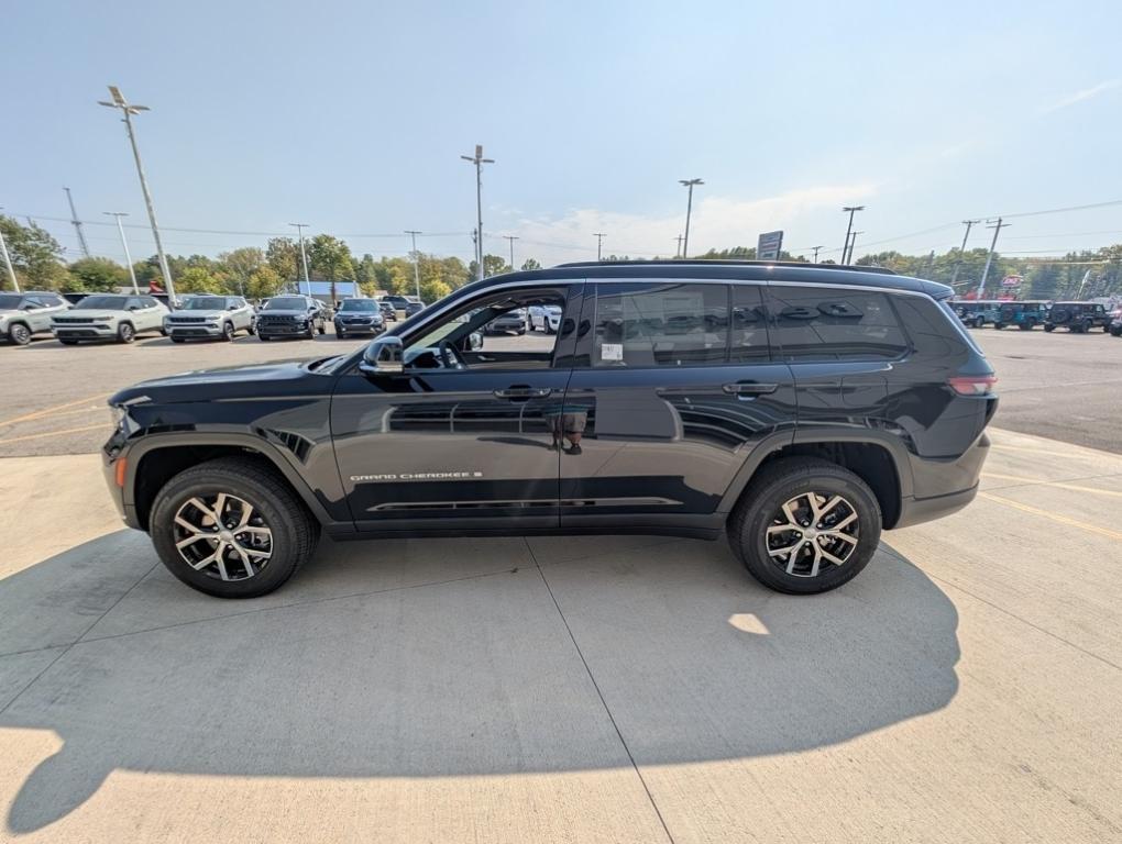 new 2025 Jeep Grand Cherokee L car, priced at $47,610