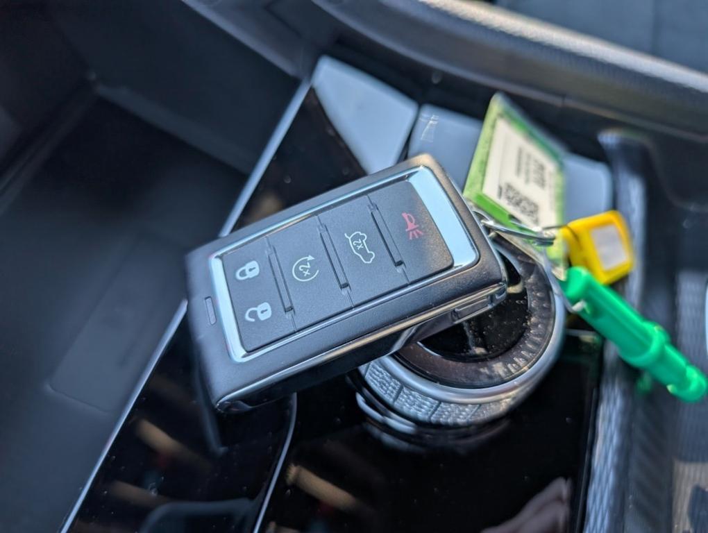 new 2025 Jeep Grand Cherokee car, priced at $43,530