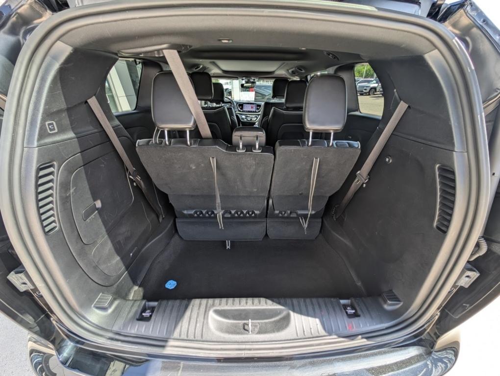 used 2022 Chrysler Pacifica Hybrid car, priced at $29,991
