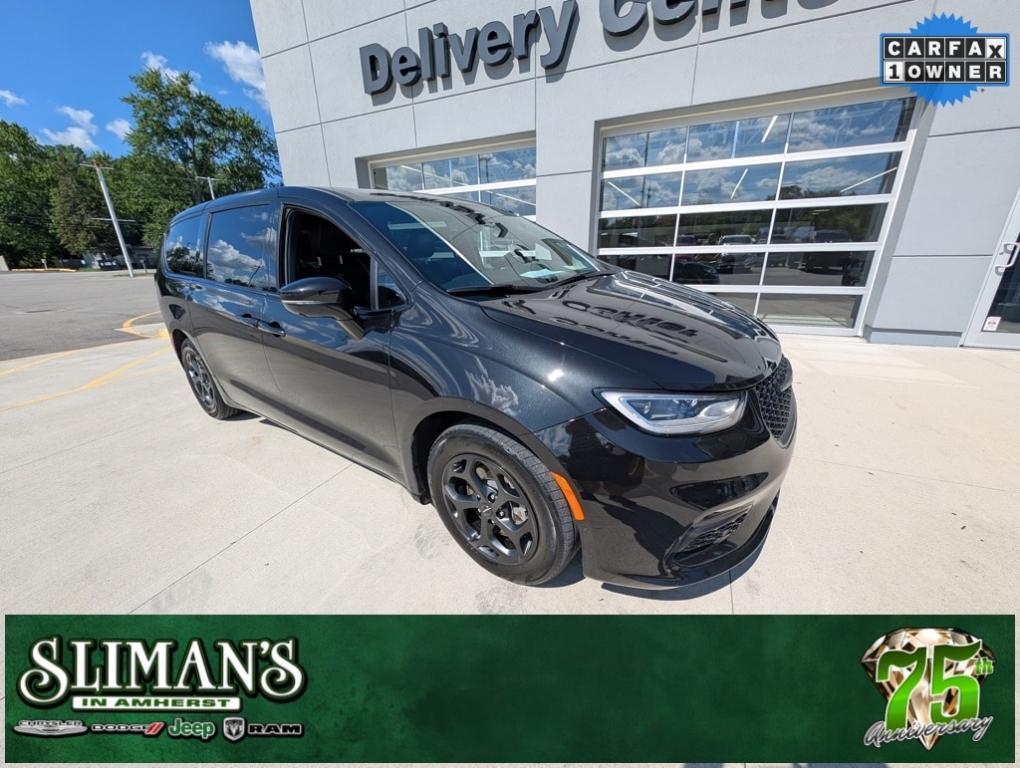 used 2022 Chrysler Pacifica Hybrid car, priced at $29,991