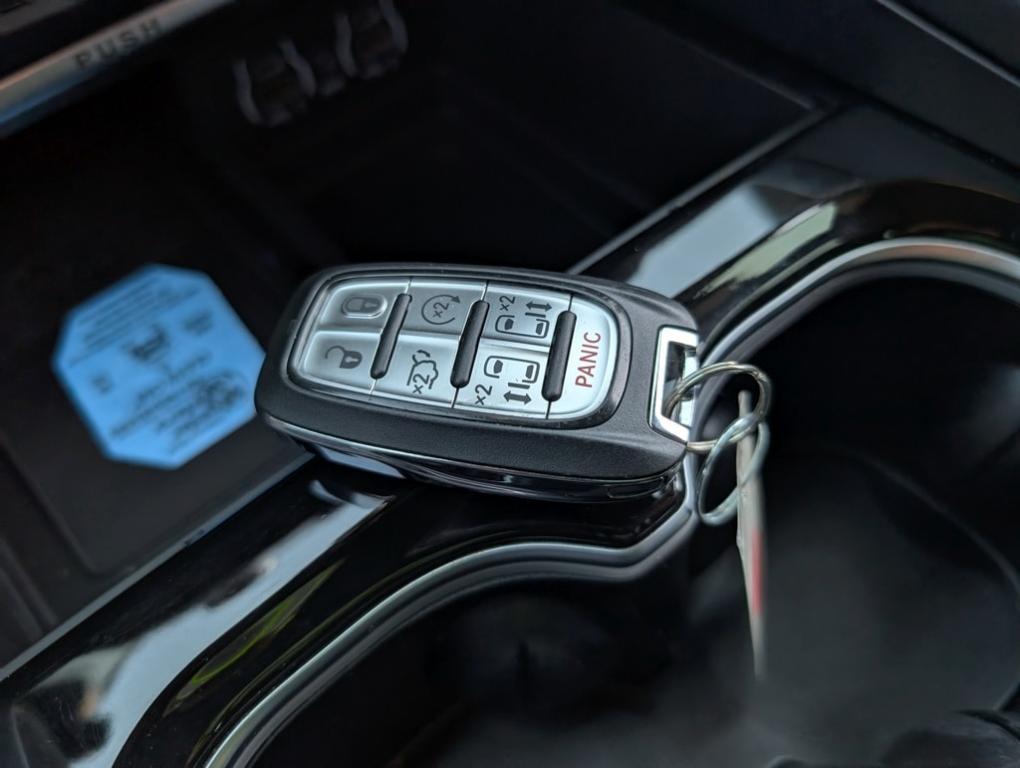 used 2022 Chrysler Pacifica Hybrid car, priced at $29,991