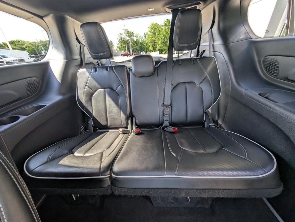 used 2022 Chrysler Pacifica Hybrid car, priced at $29,991
