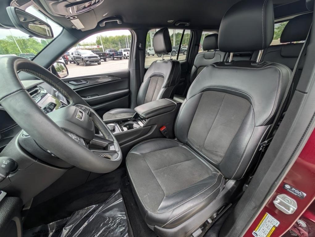 used 2023 Jeep Grand Cherokee car, priced at $33,500