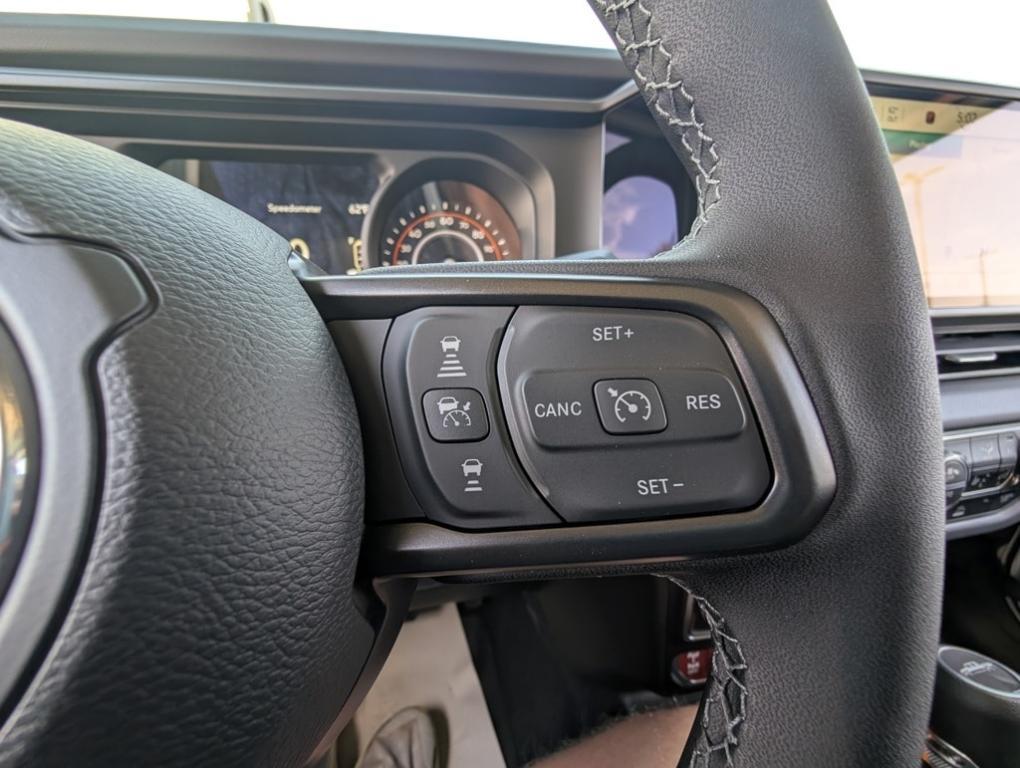 new 2025 Jeep Gladiator car, priced at $50,447