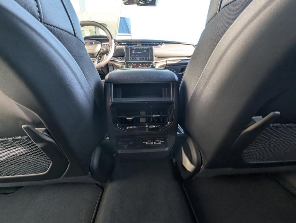 new 2025 Jeep Grand Cherokee car, priced at $44,480