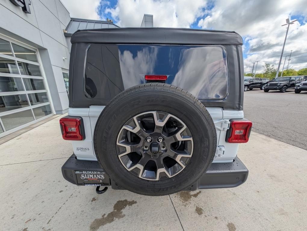 new 2025 Jeep Wrangler car, priced at $51,632