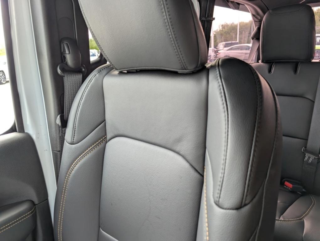 new 2025 Jeep Wrangler car, priced at $51,632