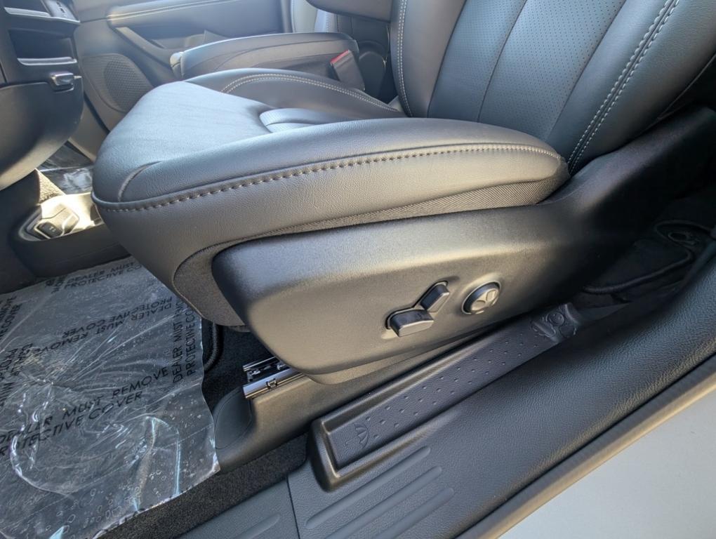 new 2026 Chrysler Pacifica car, priced at $46,280