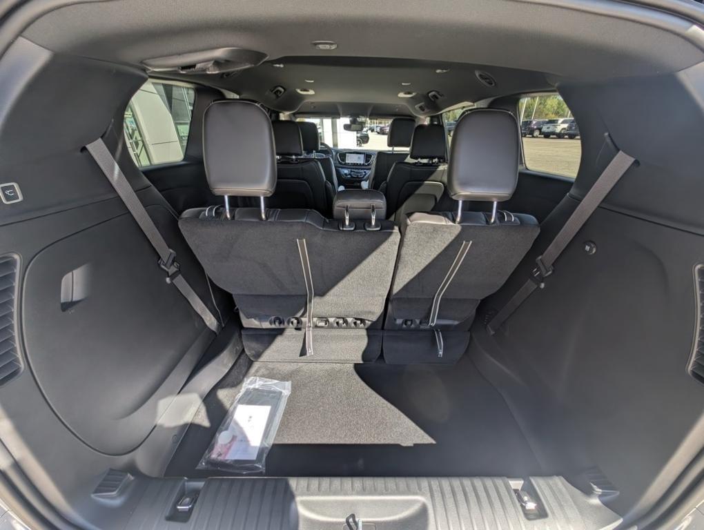 new 2026 Chrysler Pacifica car, priced at $46,280