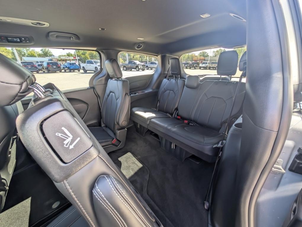 new 2026 Chrysler Pacifica car, priced at $46,280
