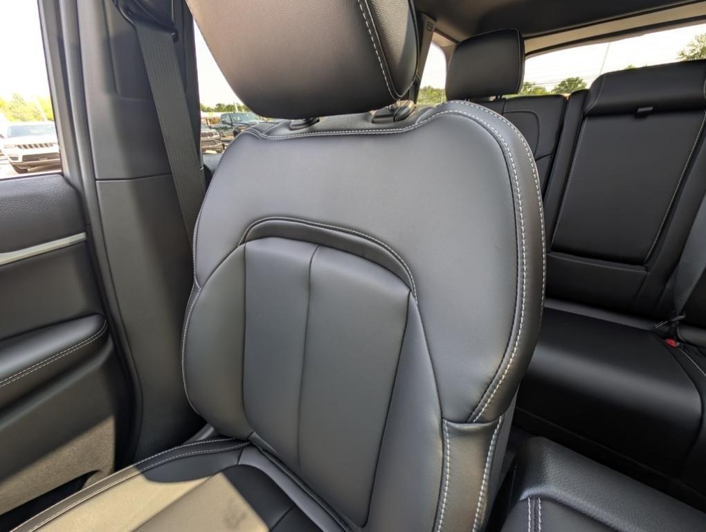 new 2025 Jeep Grand Cherokee car, priced at $41,005