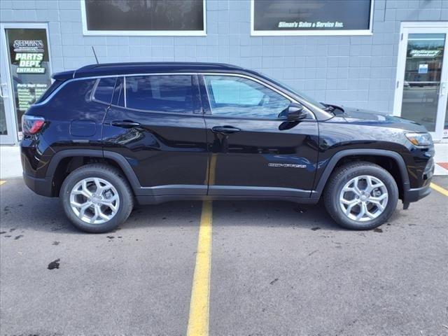 new 2024 Jeep Compass car, priced at $26,995