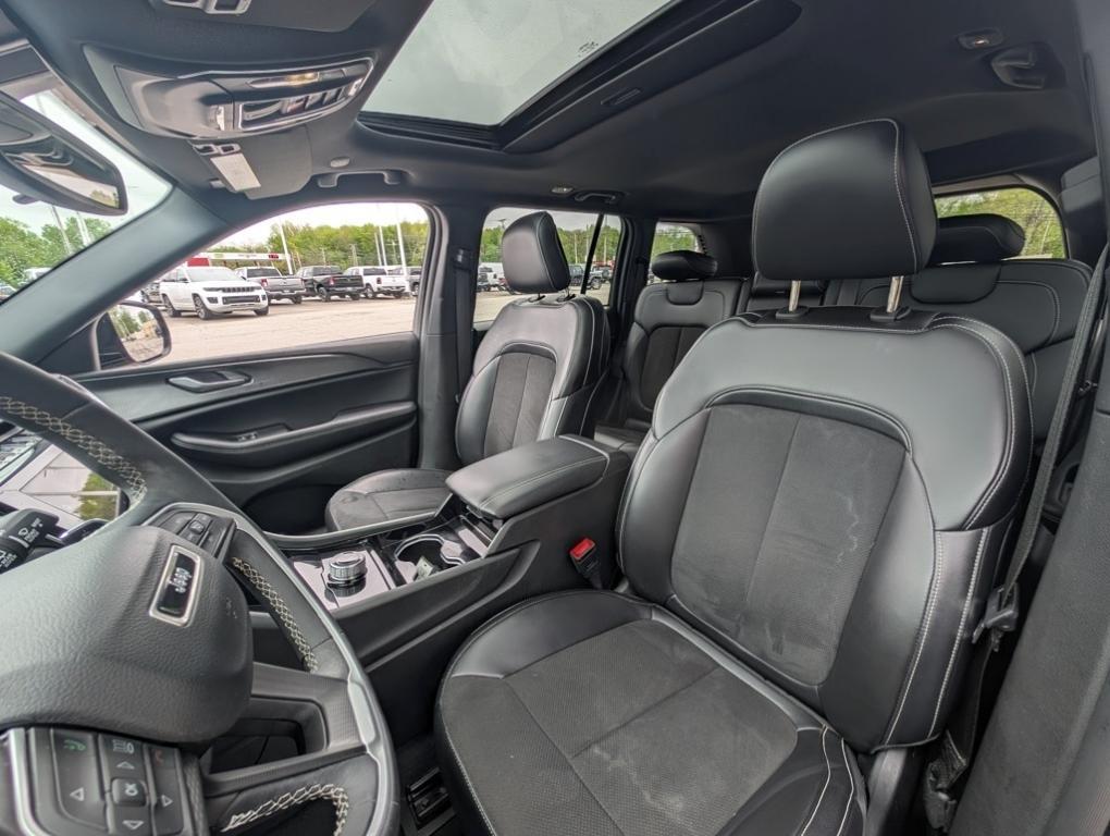 used 2023 Jeep Grand Cherokee car, priced at $33,991