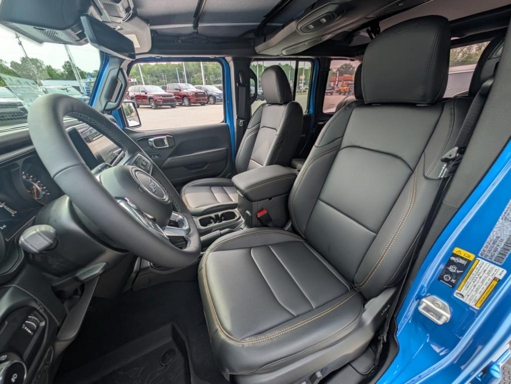 new 2025 Jeep Wrangler car, priced at $51,205
