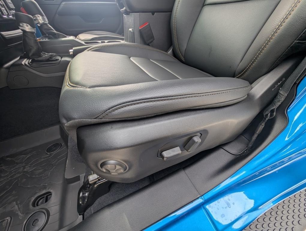new 2025 Jeep Wrangler car, priced at $51,205