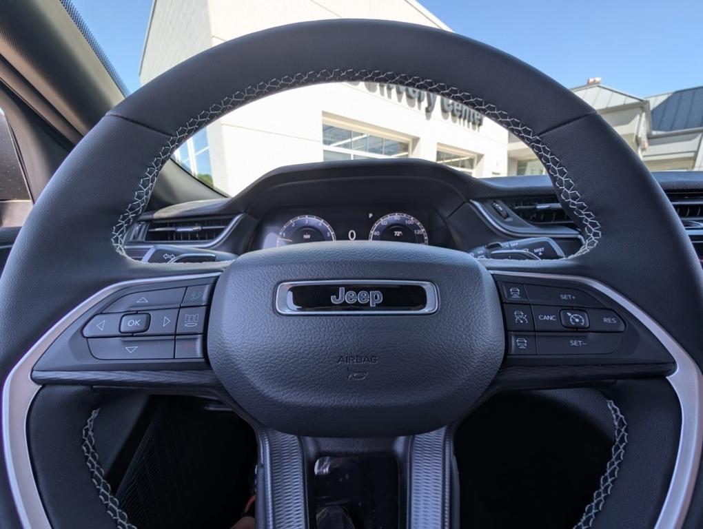 new 2025 Jeep Grand Cherokee L car, priced at $42,464