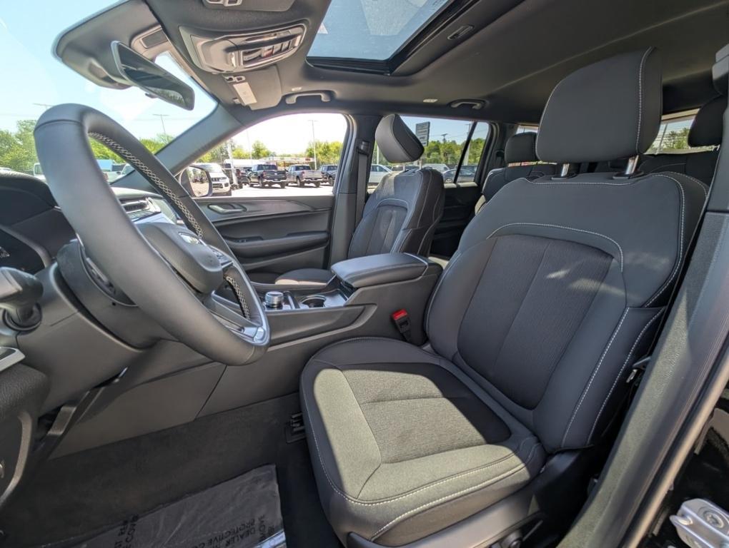 new 2025 Jeep Grand Cherokee L car, priced at $42,464