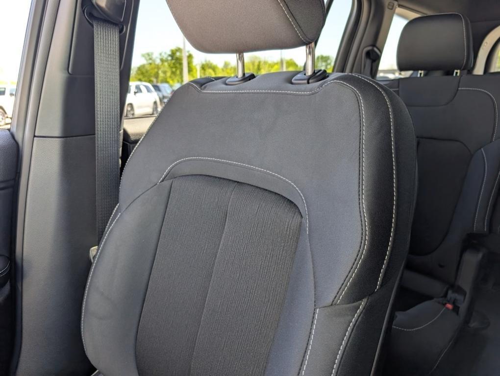new 2025 Jeep Grand Cherokee L car, priced at $42,464