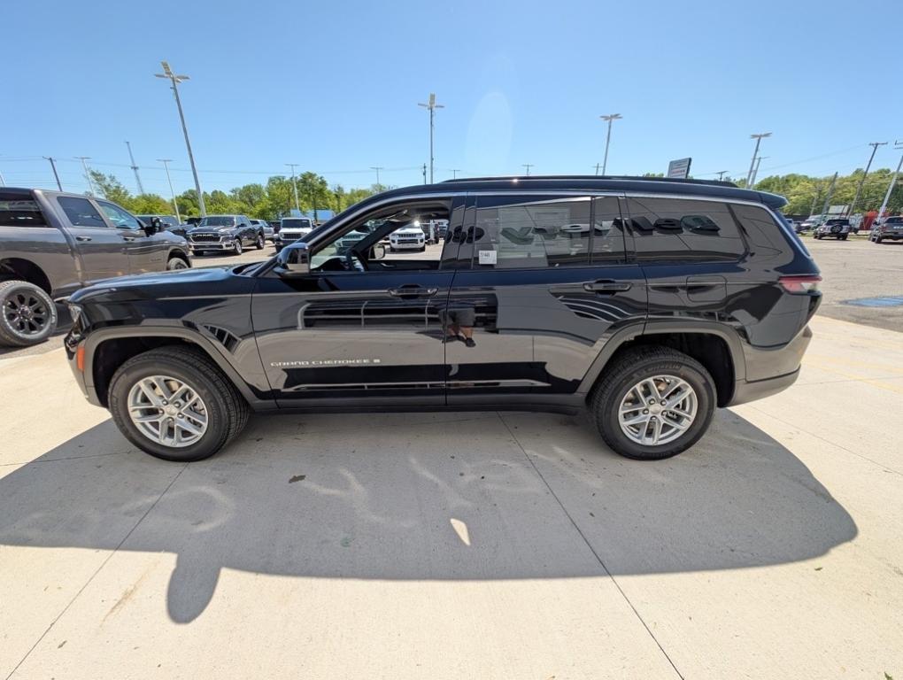 new 2025 Jeep Grand Cherokee L car, priced at $42,464