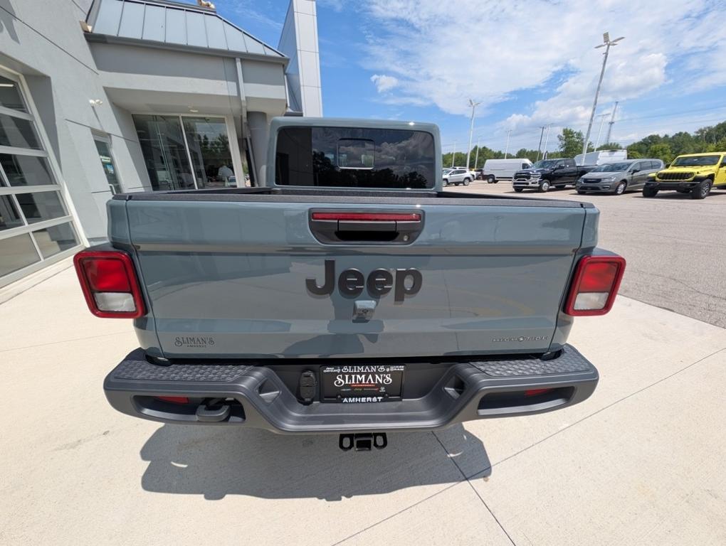 new 2025 Jeep Gladiator car, priced at $46,795