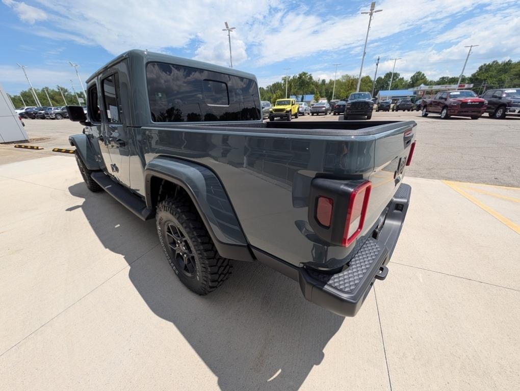 new 2025 Jeep Gladiator car, priced at $46,795