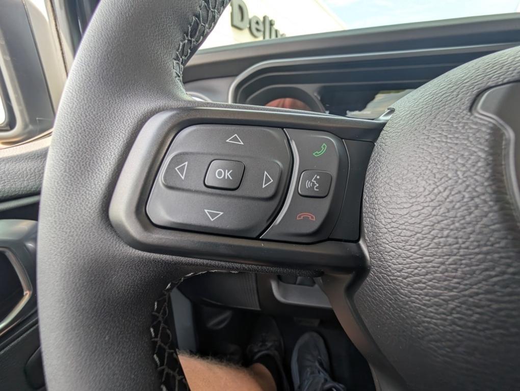 new 2025 Jeep Gladiator car, priced at $46,795