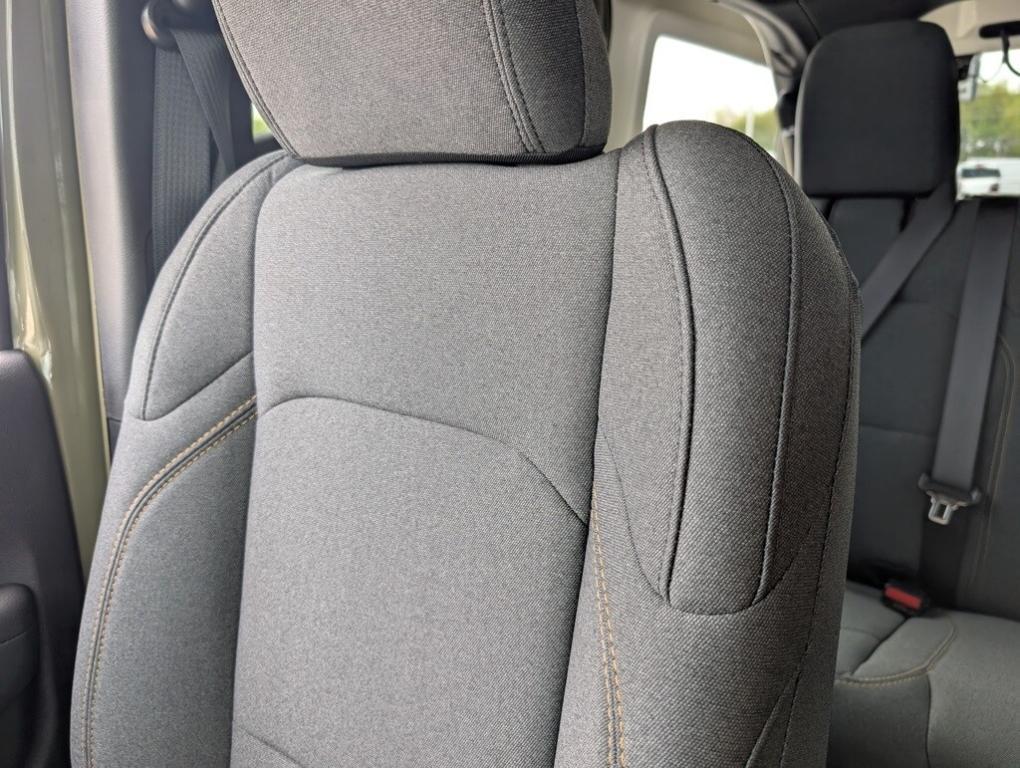 new 2025 Jeep Wrangler car, priced at $49,424
