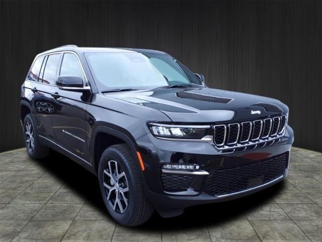 new 2024 Jeep Grand Cherokee car, priced at $39,295