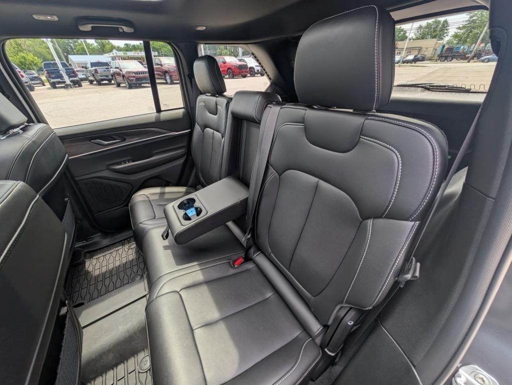 used 2024 Jeep Grand Cherokee car, priced at $40,000