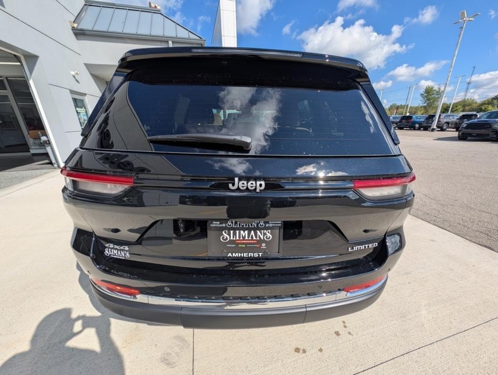 new 2025 Jeep Grand Cherokee car, priced at $45,760