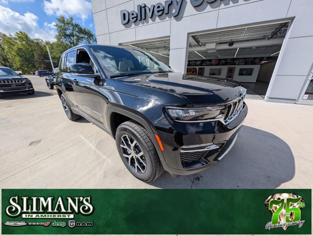 new 2025 Jeep Grand Cherokee car, priced at $47,760